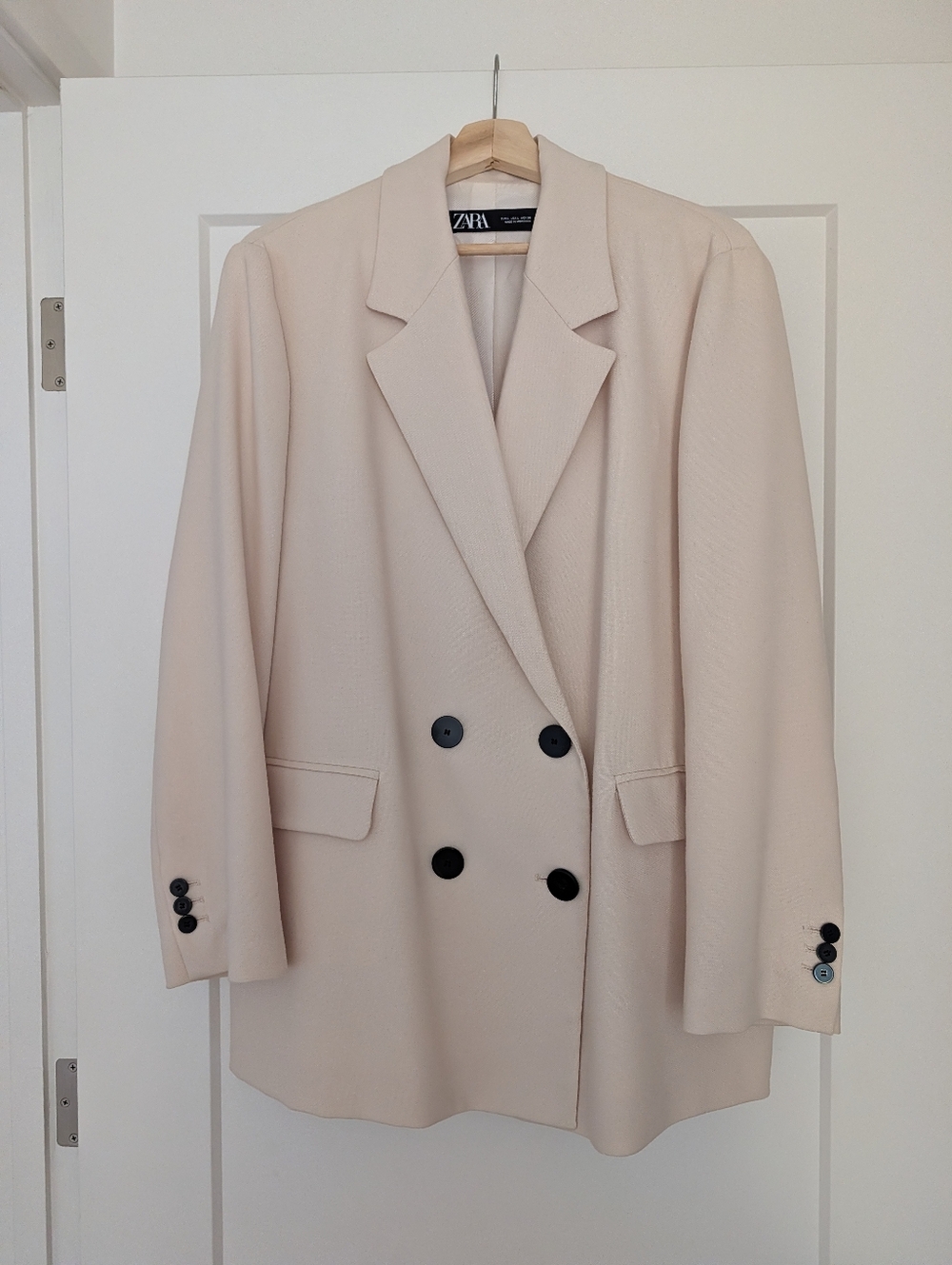 Zara Double-Breasted Light Cream Blazer with Black Buttons
